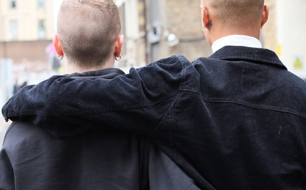 Offline social networks – how gay men and women met before the internet