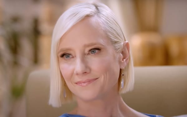 Emmy winner Anne Heche tragically passes away, age 53