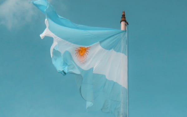 Milei modificó mediante un decreto la Ley de Identidad de Género argentina