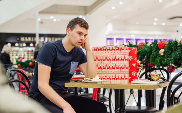 Here are some tips on how to avoid the stress of Christmas shopping this year