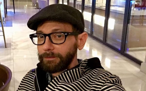 Comedian and actor DJ Qualls comes out as gay during comedy show