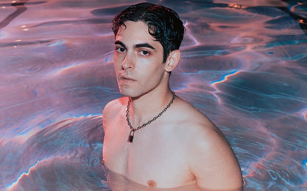 Elliot Jones talks dreamy new single I’m In Love and the albums that defined him