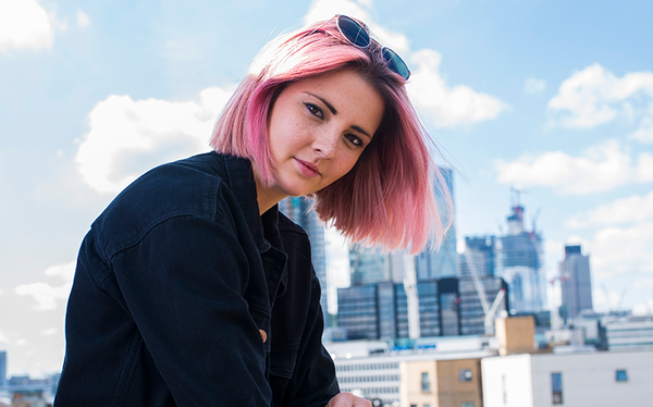 Listen to Emily Burns’ catchy new single Damn Good Liar