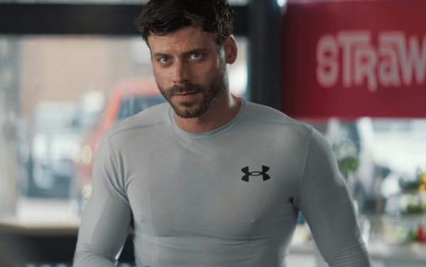 Heated Rivalry’s François Arnaud says U.S. streamers didn’t want any kissing until episode 5