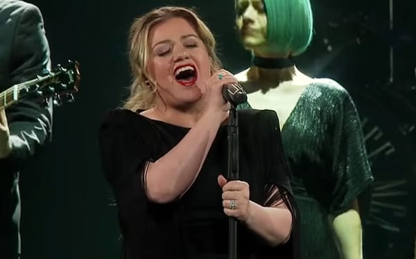 Kelly Clarkson delivers show-stopping cover of Lady Gaga’s Shallow