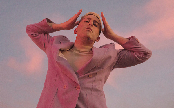 Listen to Leland’s incredible new anthem Middle of a Heartbreak