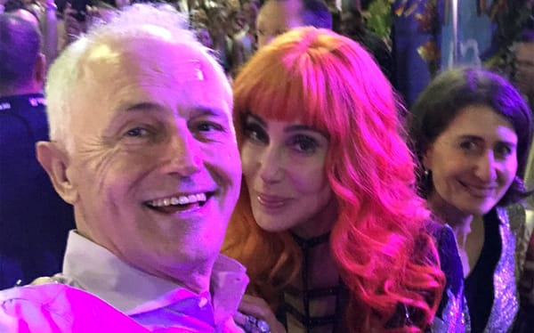 Cher apologises for taking a selfie with Malcolm Turnbull at Mardi Gras