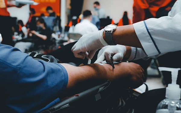 US ends “discriminatory” ban on blood donations from gay and bisexual men