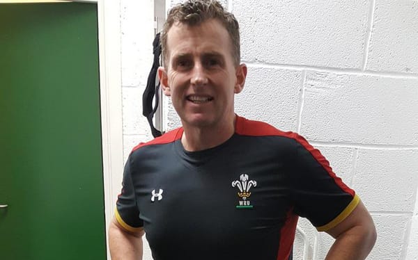 Nigel Owens nearly quit rugby because of homophobic abuse