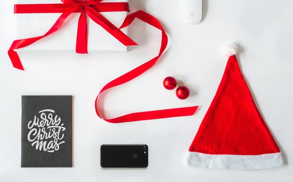 6 things your phone has on its Christmas wish list