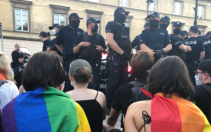 Polish nationalists and LGBTQ+ activists clash in Warsaw