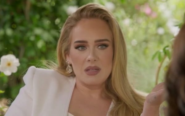 Fans react to Adele’s debut performance of “top tier” track I Drink Wine