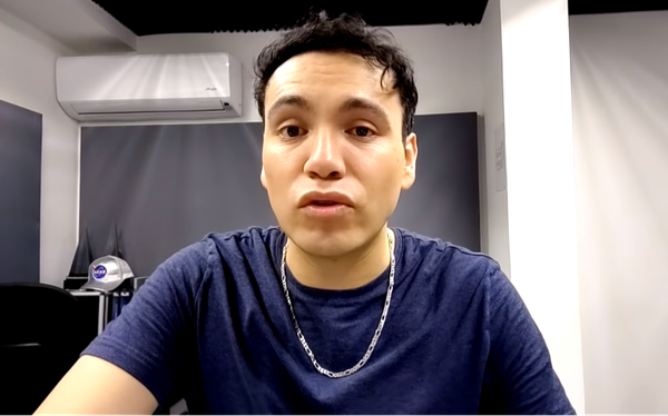 Mexican singer Raymix comes out as gay