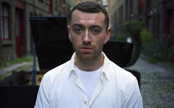 A woman has accused Sam Smith of ‘fat-shaming’ her on holiday