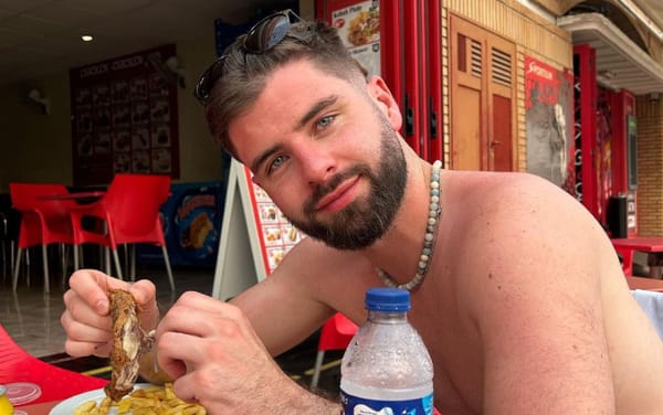 “It doesn’t mean I’m gay”: Ex rugby player Tom Garratt responds after intimate video leaks