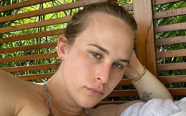 “This is why we strike”: Tommy Dorfman reveals earnings for 13 Reasons Why