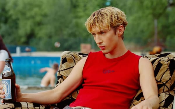 “I felt the rush”: Troye Sivan reacts to FDA crackdown on poppers