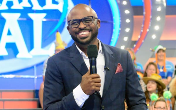 Wayne Brady comes out as pansexual: “I’m doing this for me”