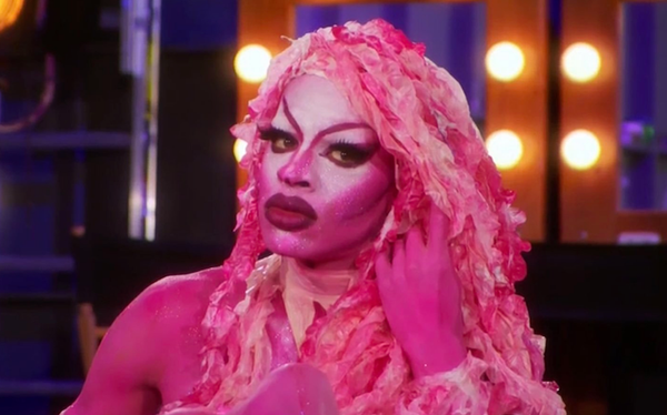 Drag Race star Yvie Oddly issues apology to fans over controversial tweets