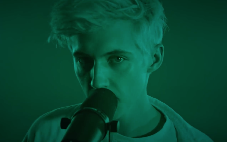 Кто поет begin. Troye Sivan my my my